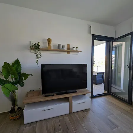 Apartament Poolside 2br Villamartin Alicante